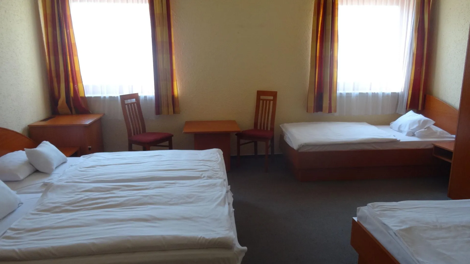 Homoky Hotels Bestline Hotel بودابست