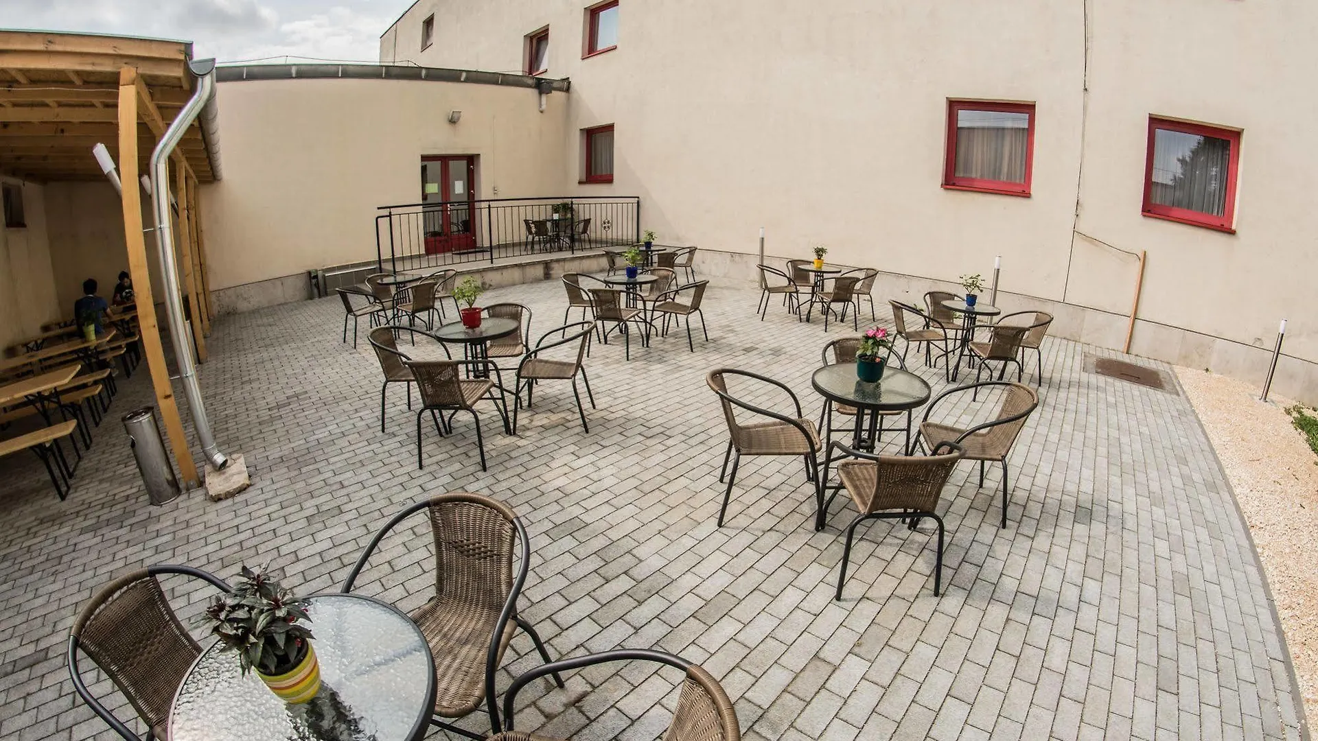 Homoky Hotels Bestline Hotel بودابست المجر